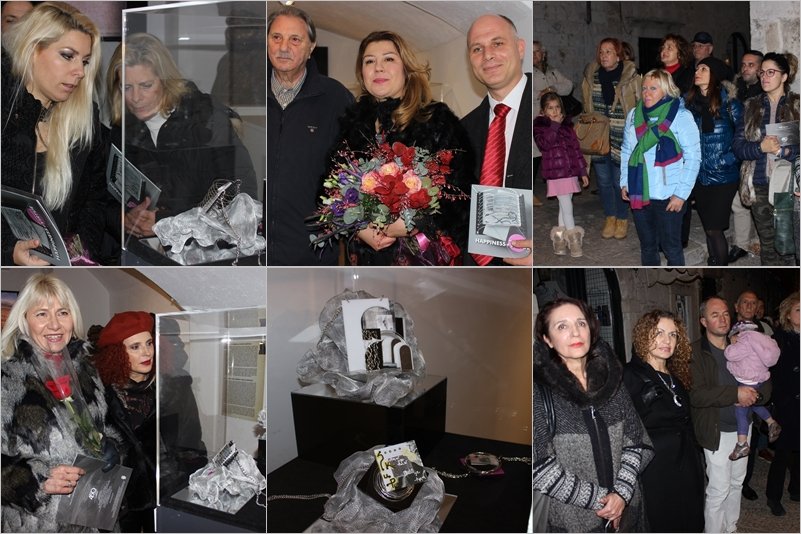 Dom Marina Držića, Happiness + virtue